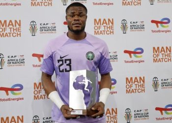 South Africans threatening Nwabali  not to return to club – Ex-player