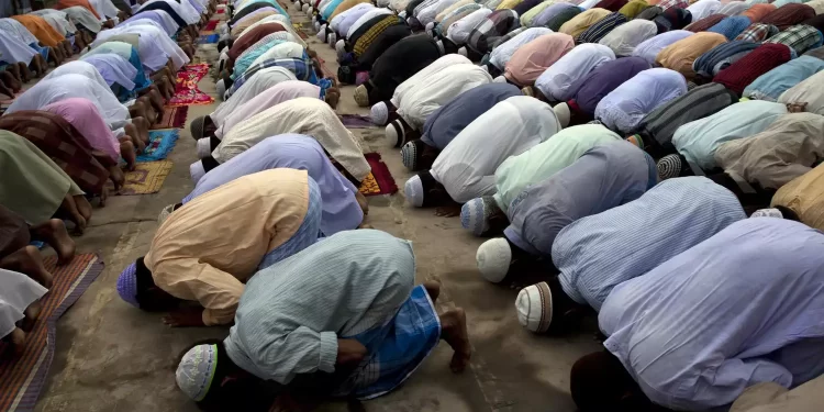 Holy month robbery: 2 motorcycles stolen during Taraweeh prayers in Abuja mosque