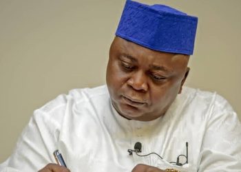 Alleged vote buying: How Adebutu applied for 200,000 prepaid cards – bank official tells court