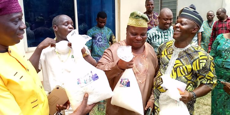 Osun LG chair distributes food palliative to residents, staff
