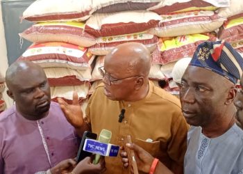 Osun East Senatorial constituents get 1,800 bags of palliative rice
