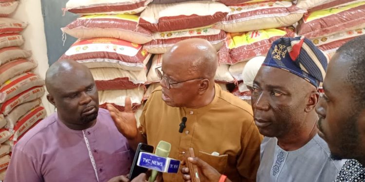 Osun East Senatorial constituents get 1,800 bags of palliative rice